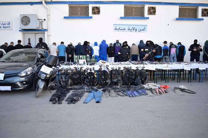 Annaba/bande de quartier à Sidi Salem : Des peines de prison de 6 mois à 20 ans à l’encontre de 82 personnes