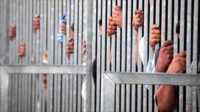 Un palestinien de 14 ans raconte l'horreur des prison israélienne
