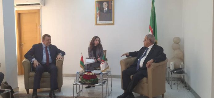 Ali Aoun reçoit le ministre des affaires étrangères de la Biélorussie