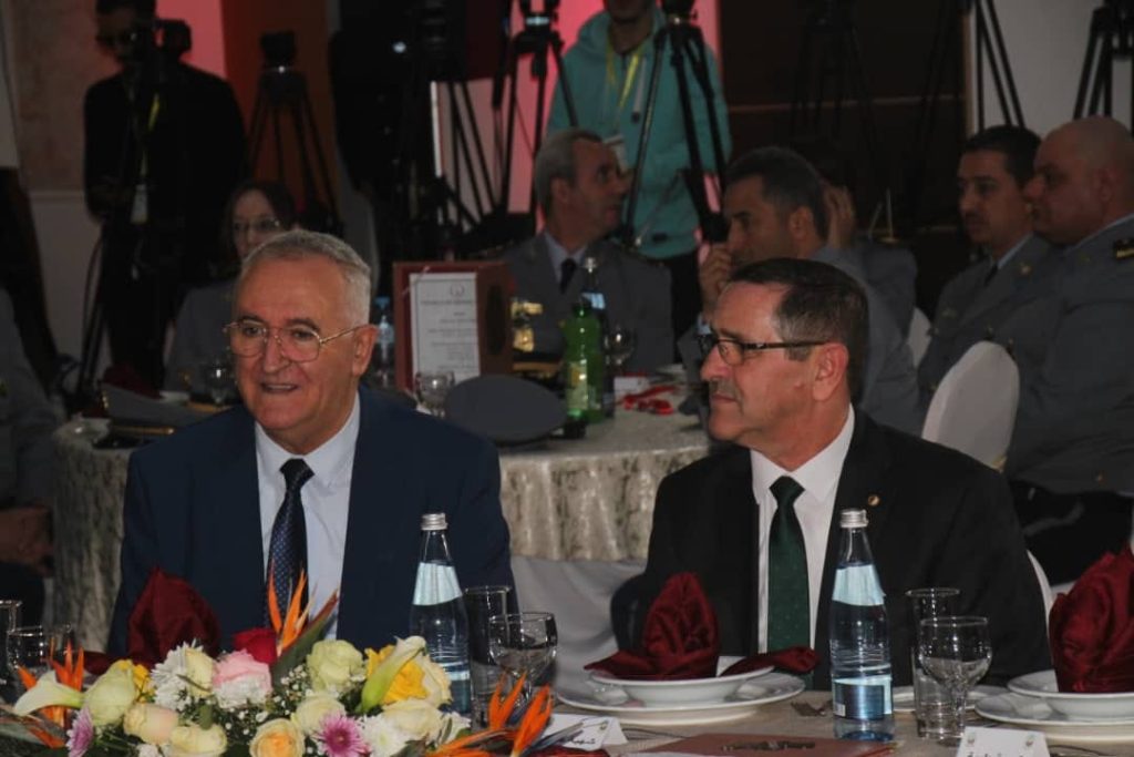 les-douanes-face-de-nouveaux-d-fis-l-alg-rie-aujourd-hui