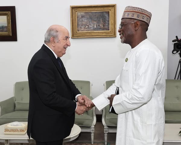 Tebboune reçoit le MAE du Niger
